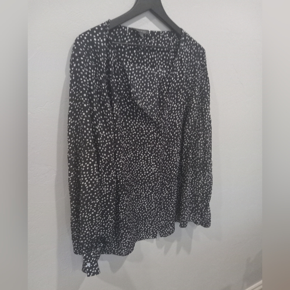 Navy polka dot The Limited blouse 2X
